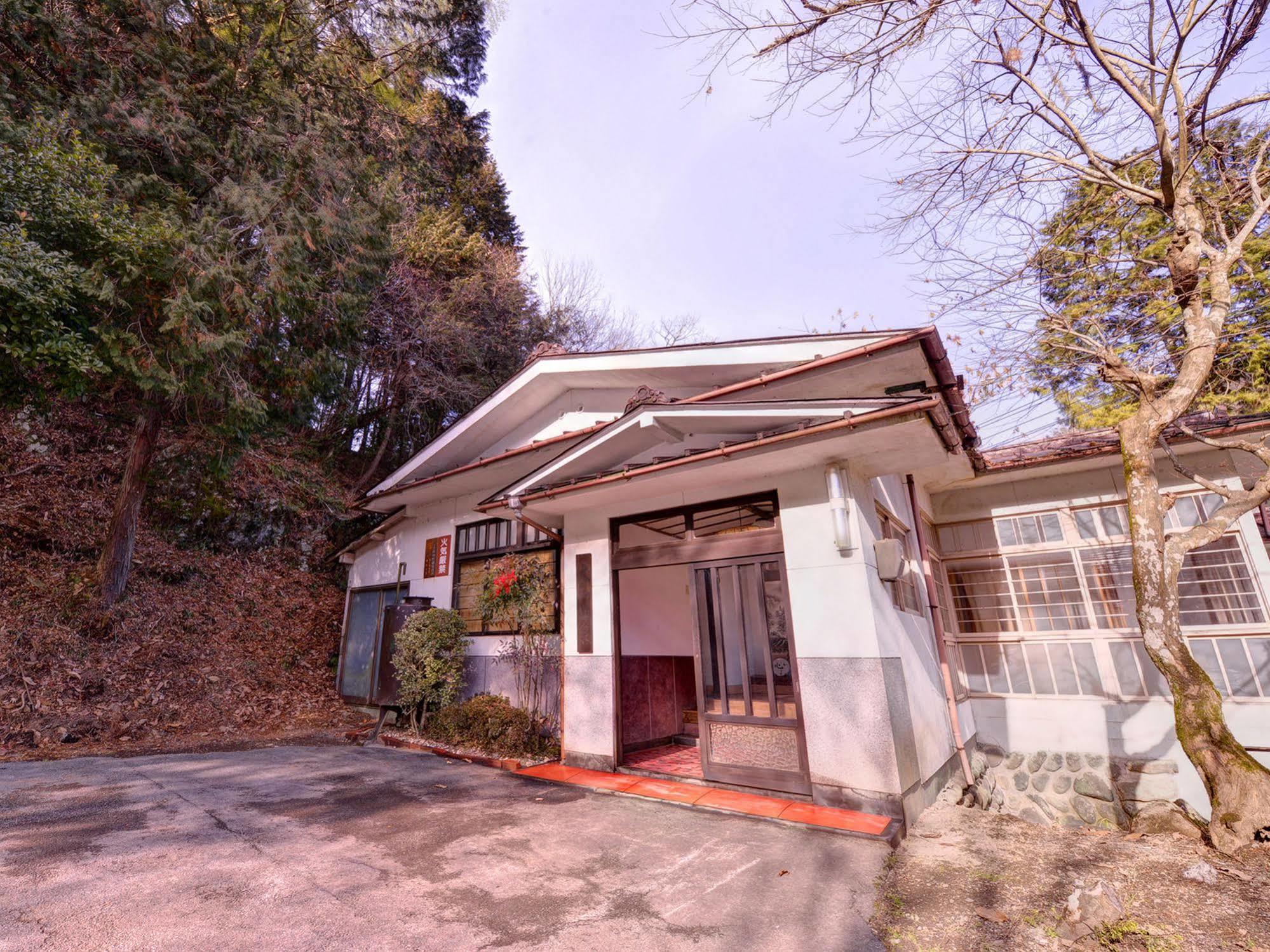 Ryoriryokan Kinshokan Gujō Extérieur photo