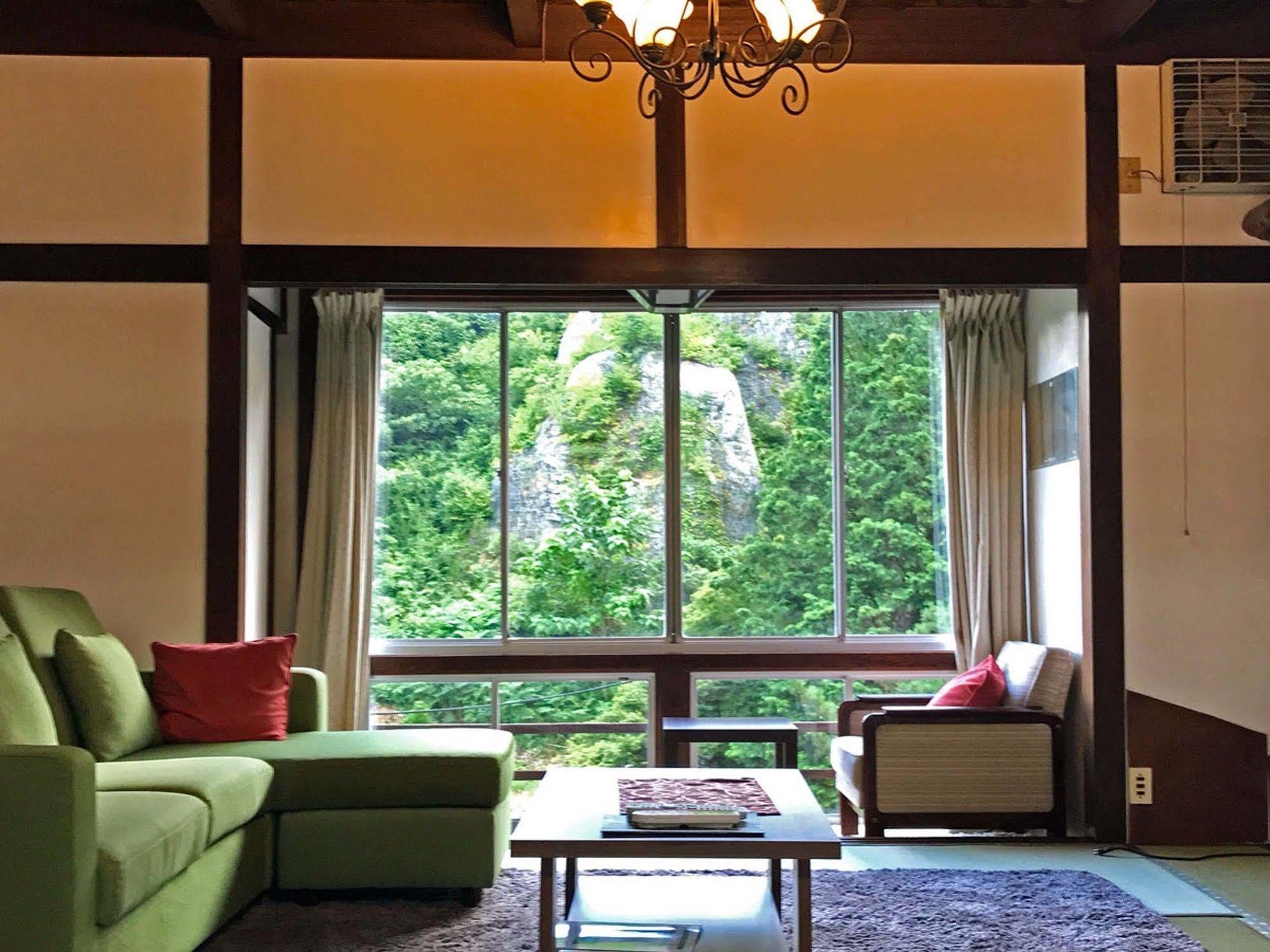 Ryoriryokan Kinshokan Gujō Extérieur photo