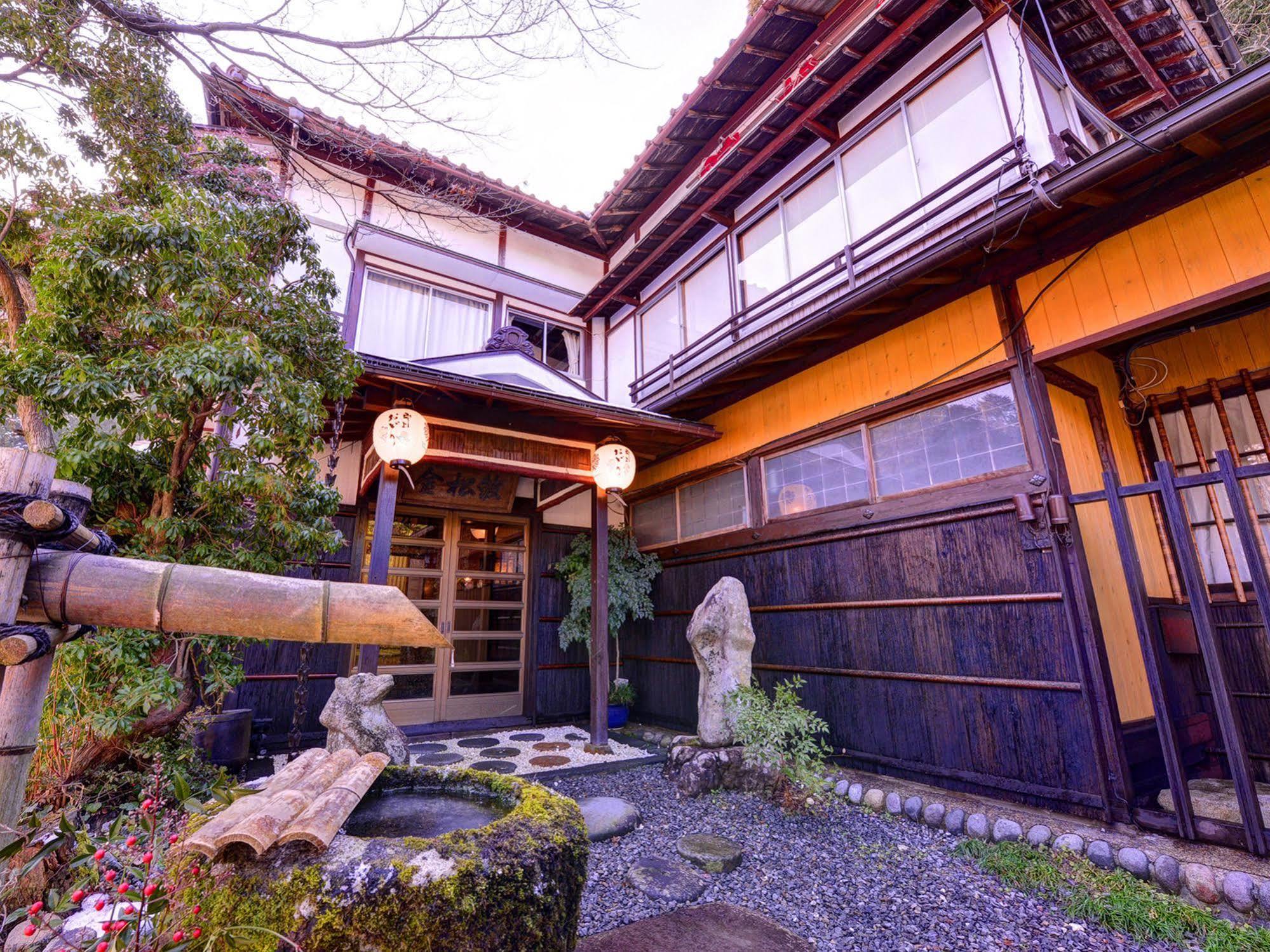 Ryoriryokan Kinshokan Gujō Extérieur photo